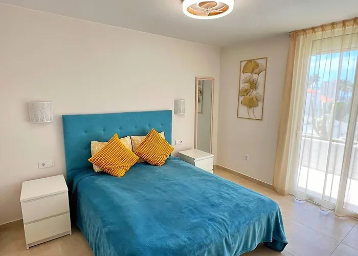 Sunny Apt On The Paradise Coast.